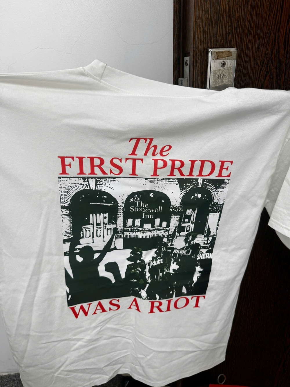 Gildan White Tee with Red Text and Dark Green Stonewall Graphic - Picture 1 of 2